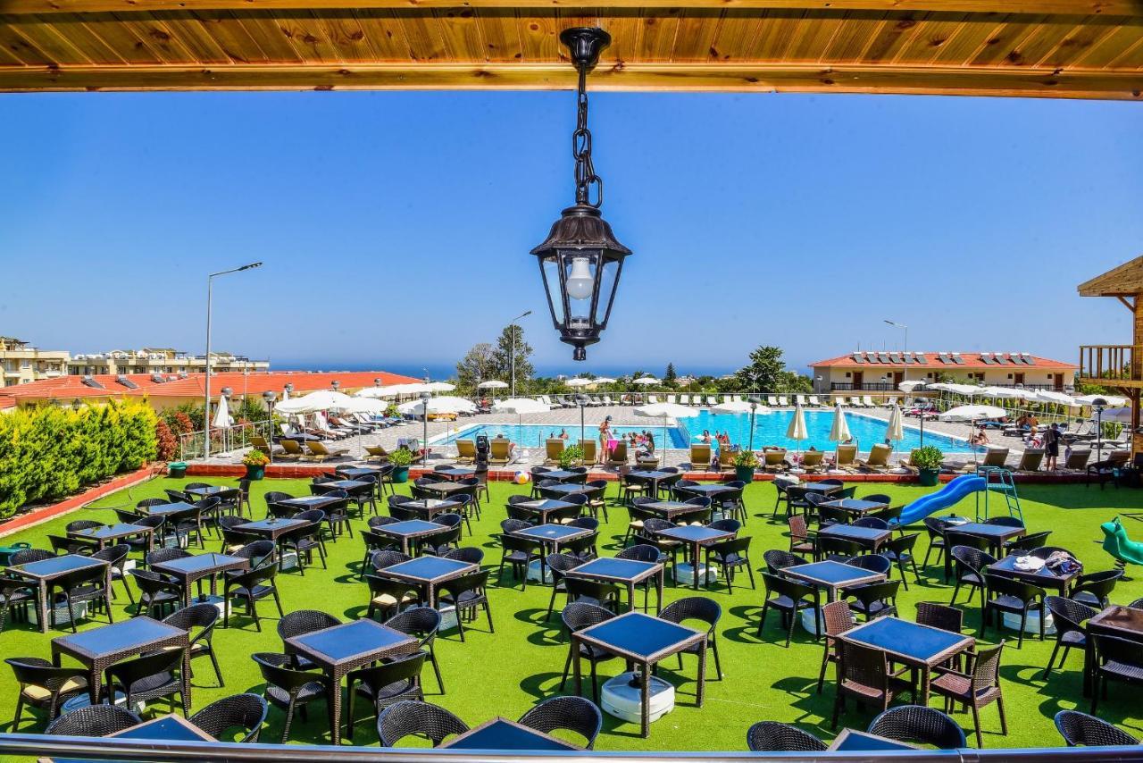 Riverside Garden Resort & Suna'S Beach Club Krini Exterior foto